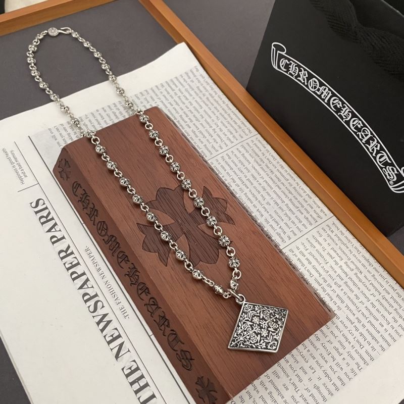 Ch**me He**ts necklaces